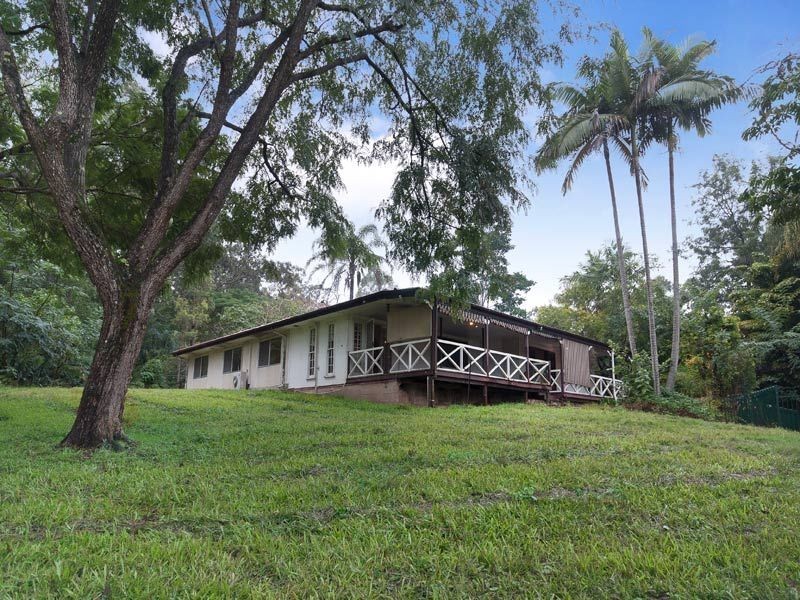 195 Gold Creek Road, Brookfield QLD 4069