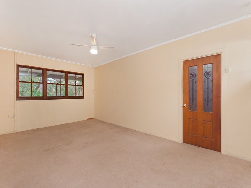 195 Gold Creek Road, Brookfield QLD 4069