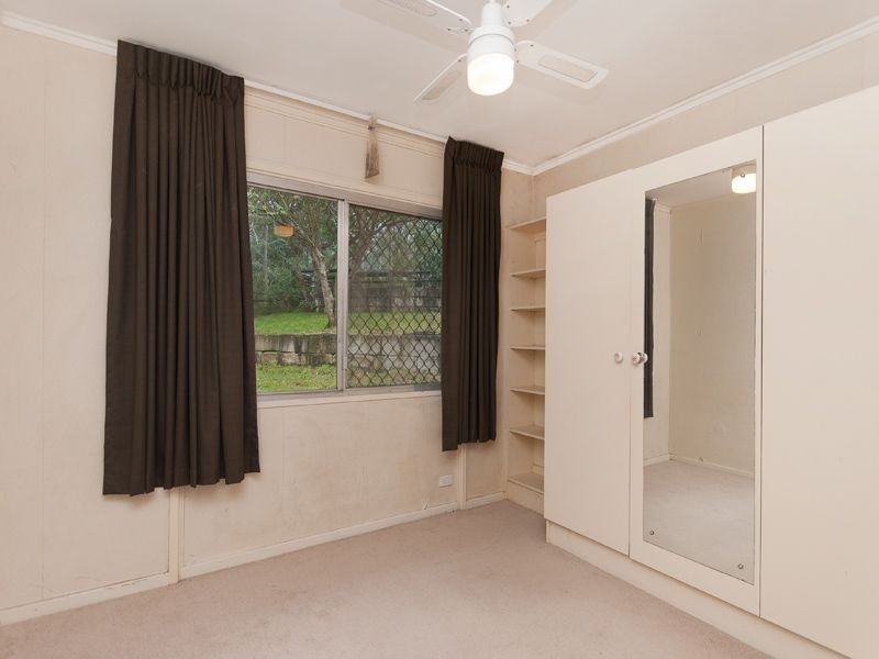 195 Gold Creek Road, Brookfield QLD 4069