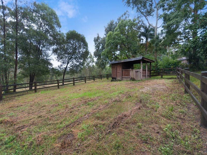 195 Gold Creek Road, Brookfield QLD 4069