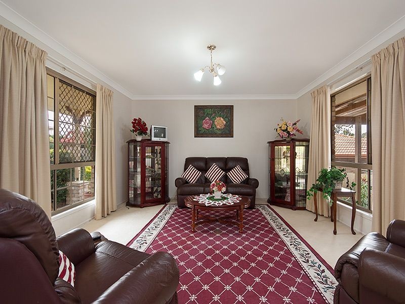 44 Dougy Place, Bellbowrie QLD 4070