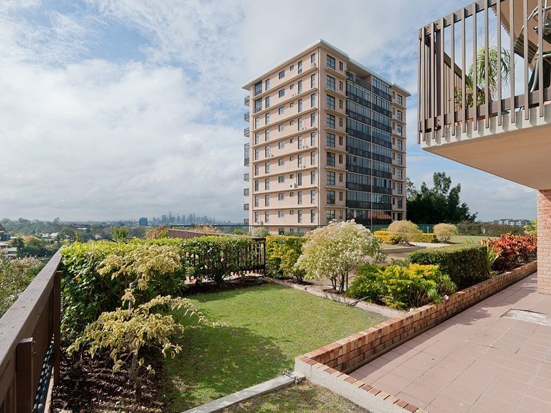 11A/32 Swann Road, Taringa QLD 4068