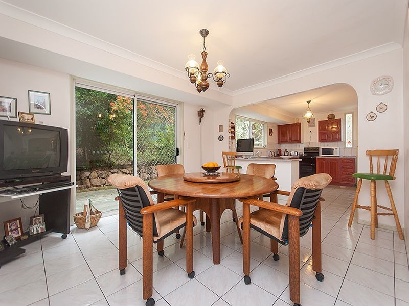 31 Pine County Place, Bellbowrie QLD 4070