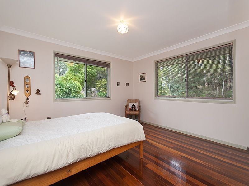 31 Pine County Place, Bellbowrie QLD 4070