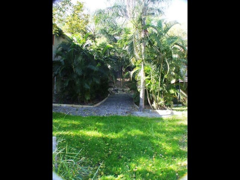 49 Fewings Street, Toowong QLD 4066