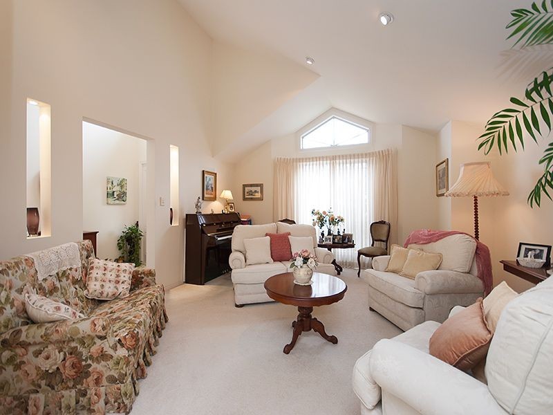 11/50 Boblynne Street, Chapel Hill QLD 4069