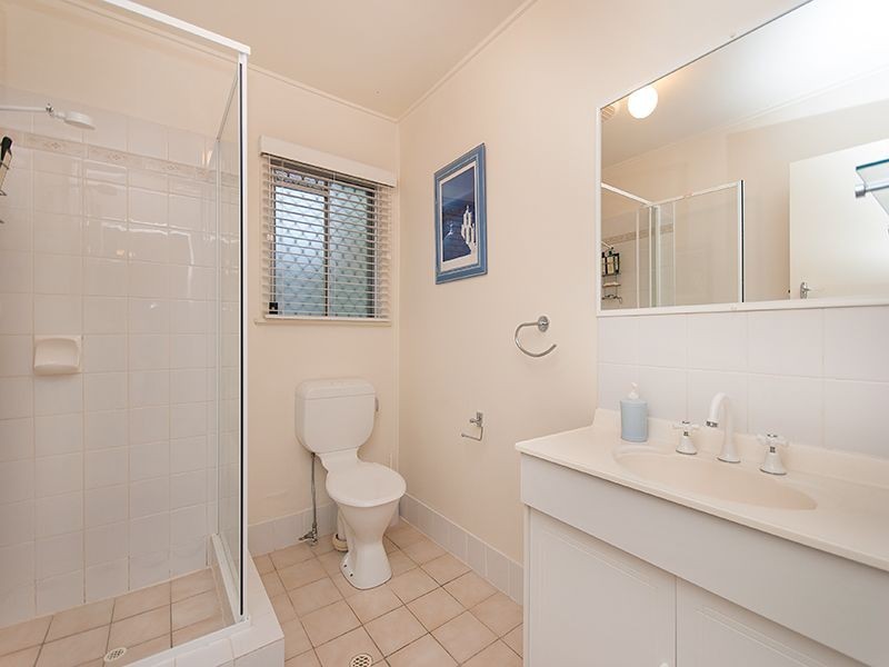 2/16 Darvall Street, Taringa QLD 4068