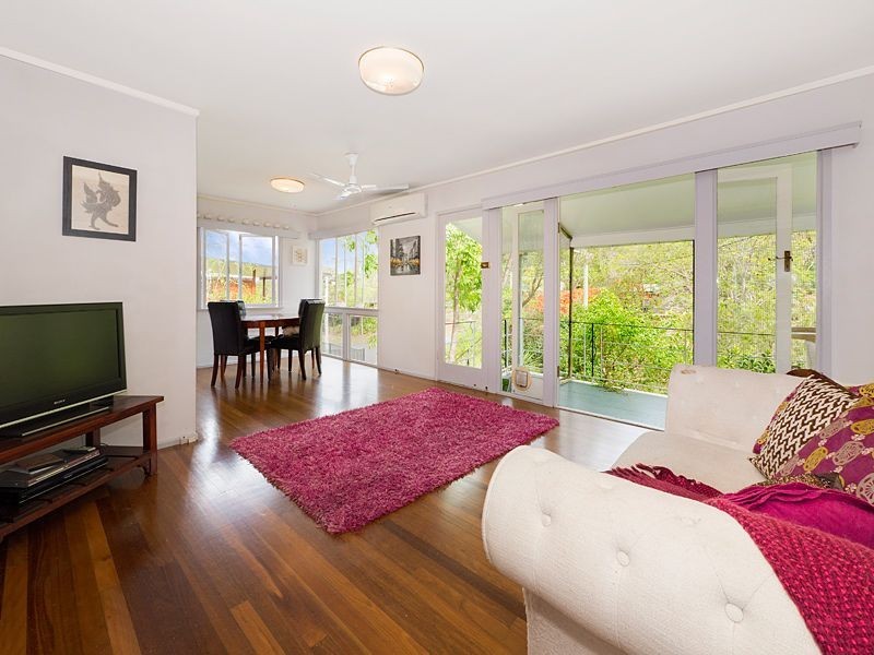 15 Dempster Street, Toowong QLD 4066