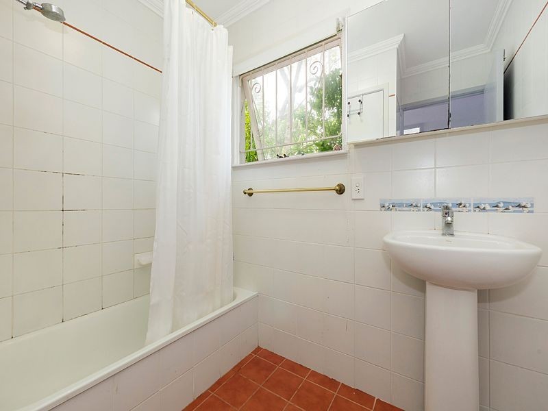 15 Dempster Street, Toowong QLD 4066