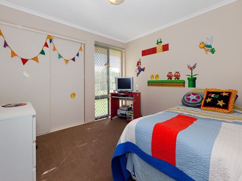 16 Krystyna Court, Karalee QLD 4306