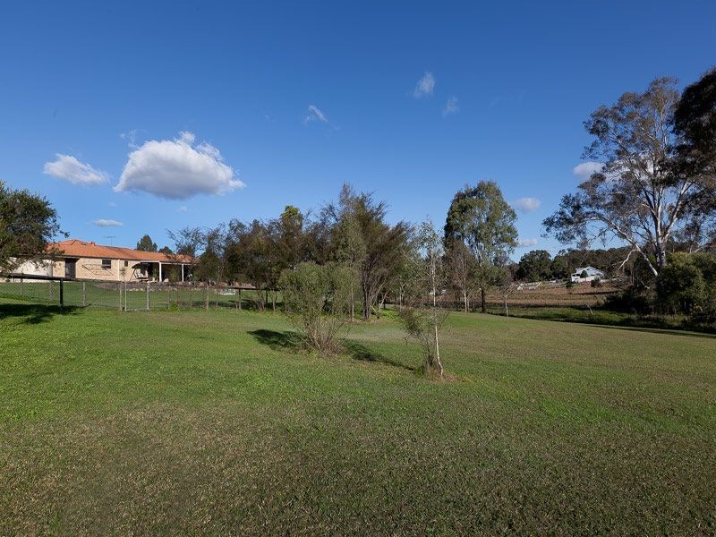 16 Krystyna Court, Karalee QLD 4306