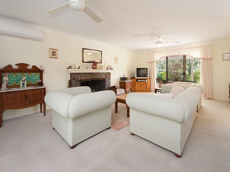 16 Montanus Drive, Bellbowrie QLD 4070