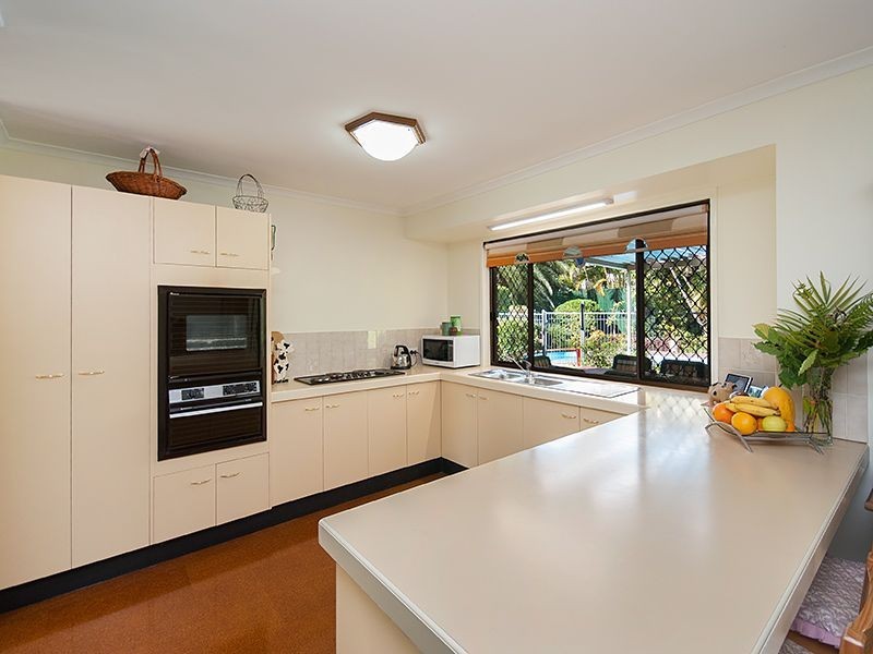 16 Montanus Drive, Bellbowrie QLD 4070