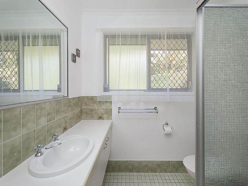 16 Montanus Drive, Bellbowrie QLD 4070