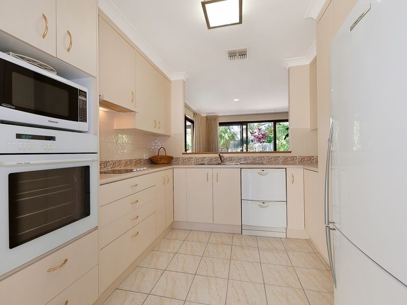 29 Pandian Crescent, Bellbowrie QLD 4070