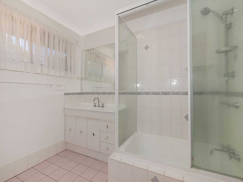 29 Pandian Crescent, Bellbowrie QLD 4070