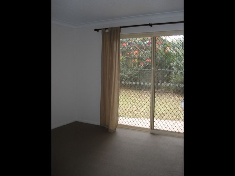 2/124 Carmody Road, St Lucia QLD 4067