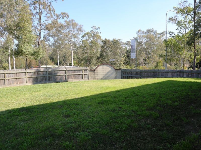 3 Eucalypt Place, Anstead QLD 4070