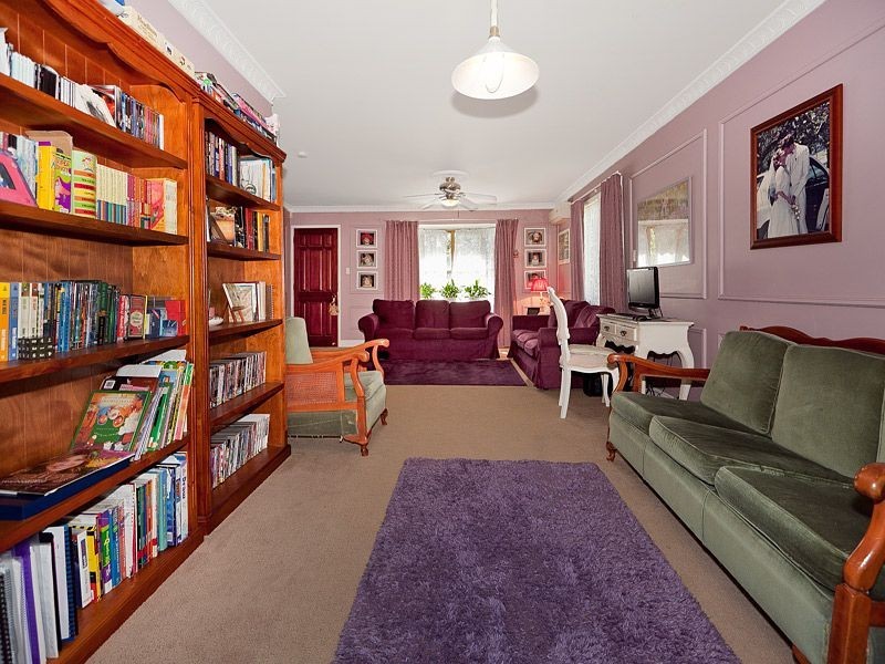 28 Montanus Drive, Bellbowrie QLD 4070