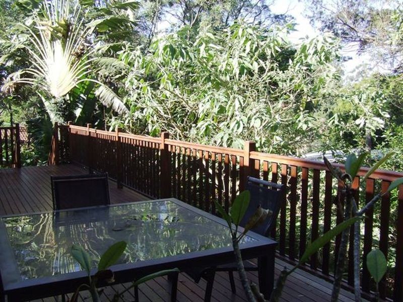 6 Neptune Street, Chapel Hill QLD 4069