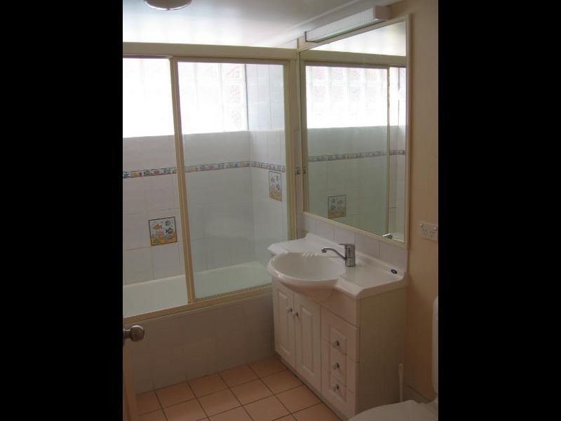 2/43 Durham Street, St Lucia QLD 4067