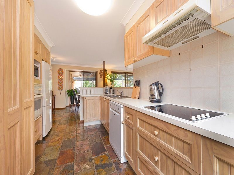 11 Marlock Street, Bellbowrie QLD 4070