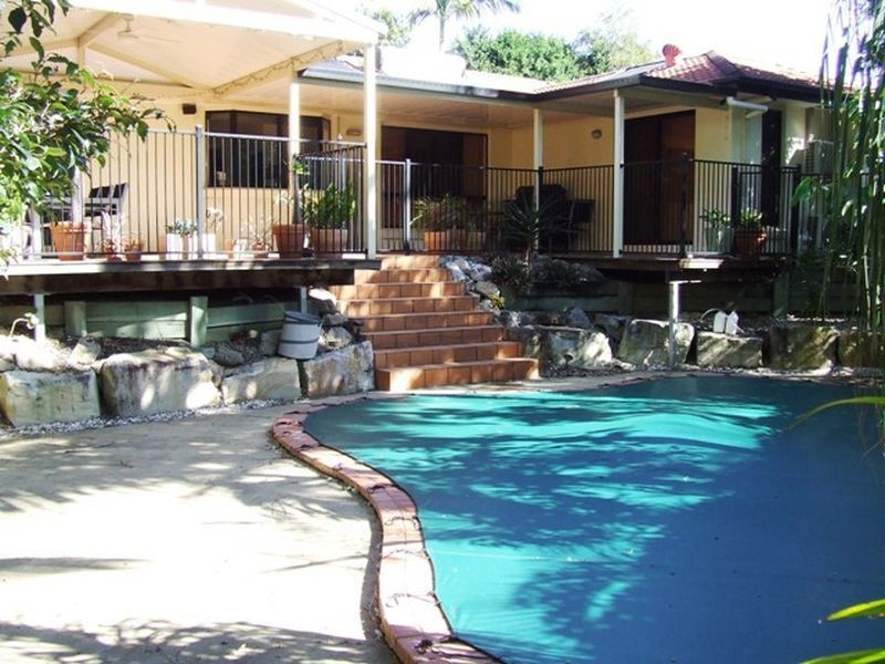 26 Oldfield Place, Brookfield QLD 4069