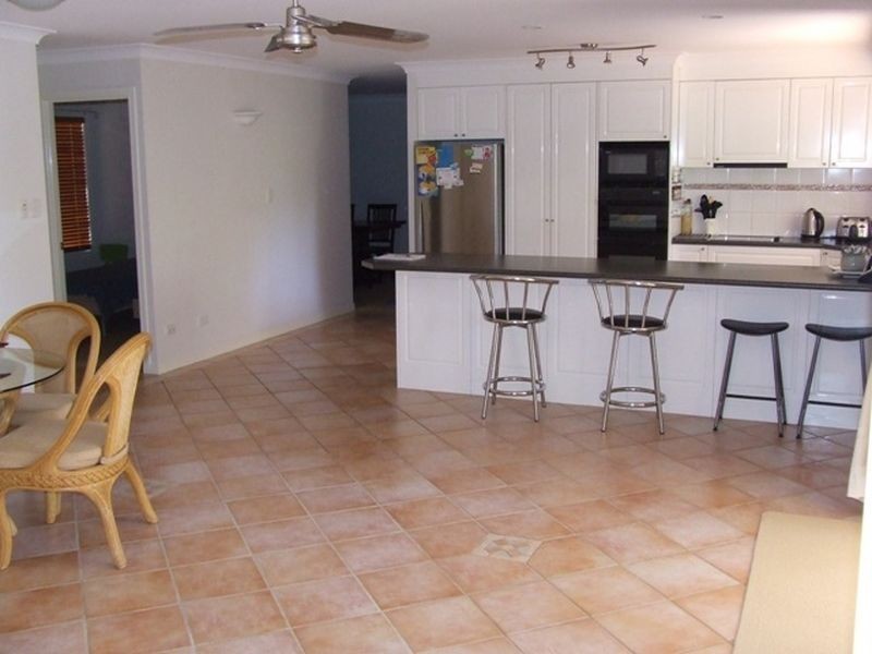 26 Oldfield Place, Brookfield QLD 4069