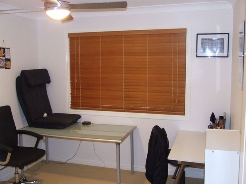 26 Oldfield Place, Brookfield QLD 4069