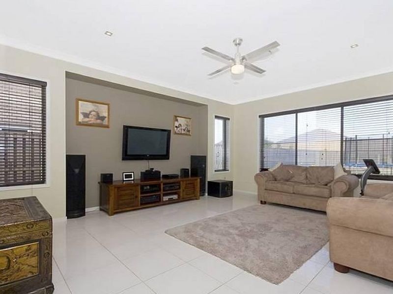 51 Paperbark Circuit, Moggill QLD 4070