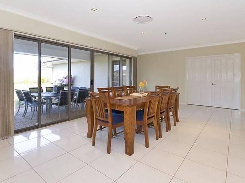 51 Paperbark Circuit, Moggill QLD 4070