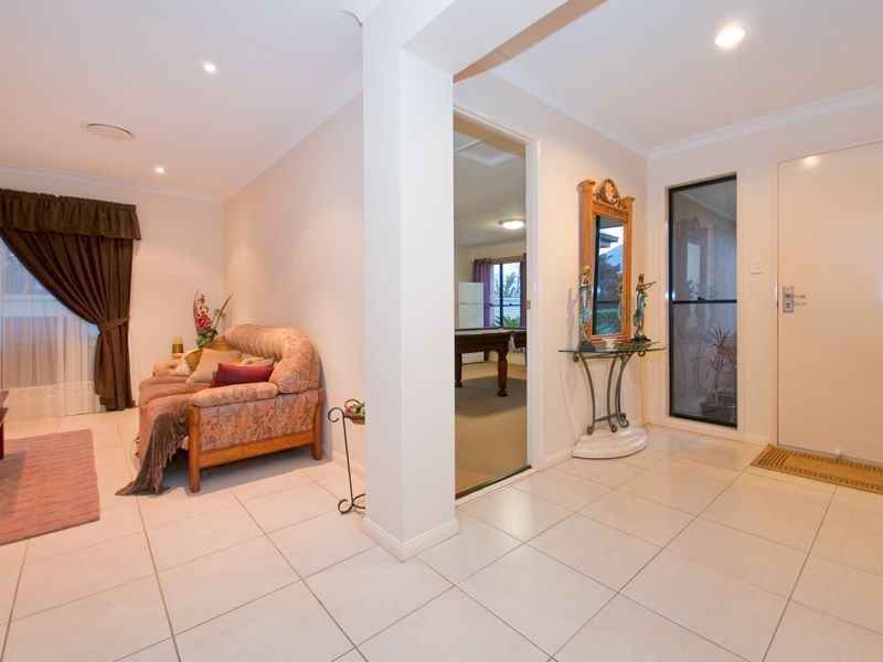 31 Lancaster Court, Moggill QLD 4070