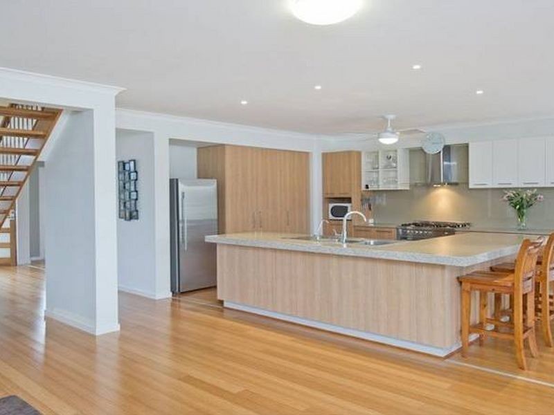 12 Frederick Street, Moggill QLD 4070
