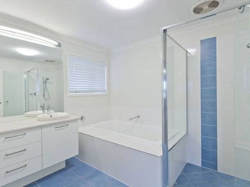 12 Frederick Street, Moggill QLD 4070