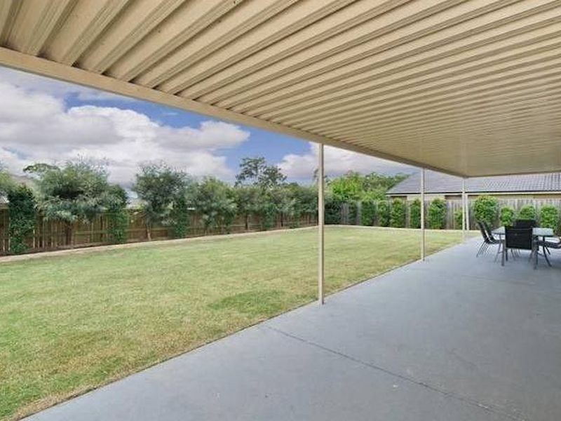 12 Frederick Street, Moggill QLD 4070