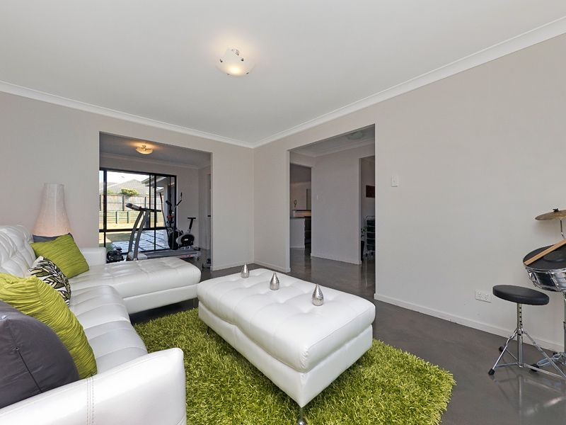59 Paperbark Circuit, Moggill QLD 4070