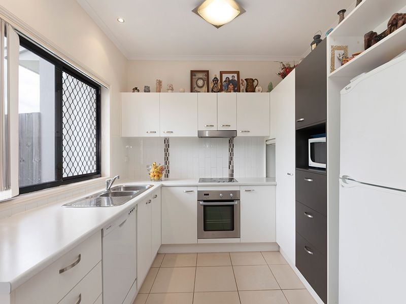 8/52 Golden Crest Place, Bellbowrie QLD 4070