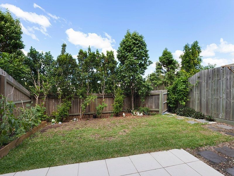 8/52 Golden Crest Place, Bellbowrie QLD 4070