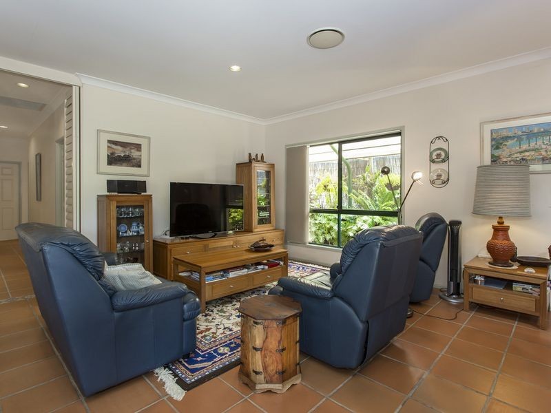 7 Drysdale Crescent, Brookfield QLD 4069