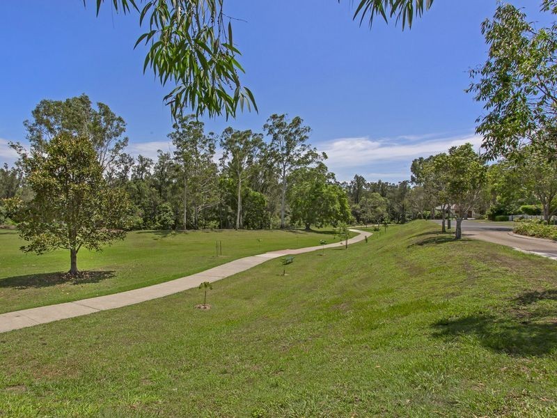 7 Drysdale Crescent, Brookfield QLD 4069