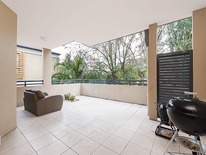 4/22 Cadell Street, Toowong QLD 4066