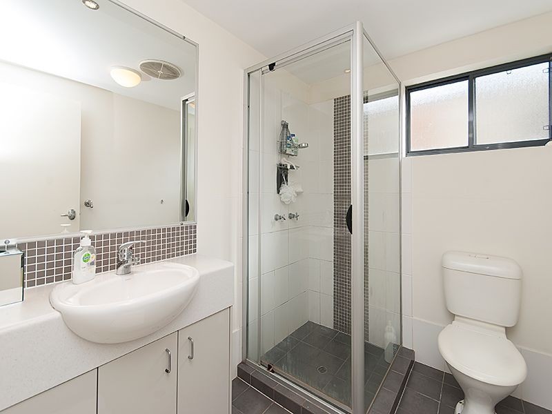 4/22 Cadell Street, Toowong QLD 4066