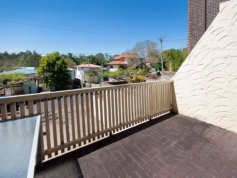 3/77 Warren Street, St Lucia QLD 4067