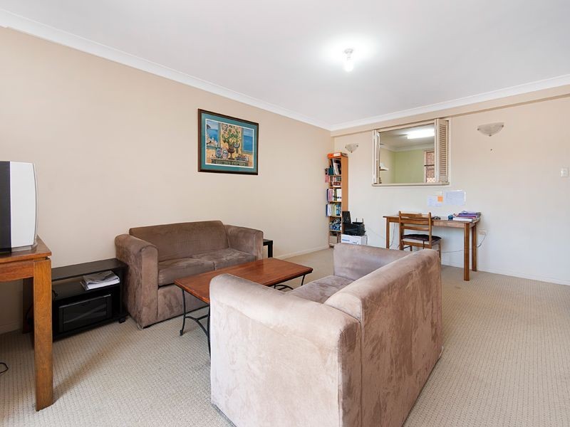 3/77 Warren Street, St Lucia QLD 4067