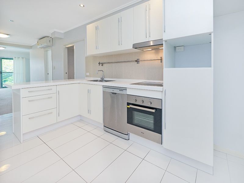 6/51 Lambert Road, Indooroopilly QLD 4068