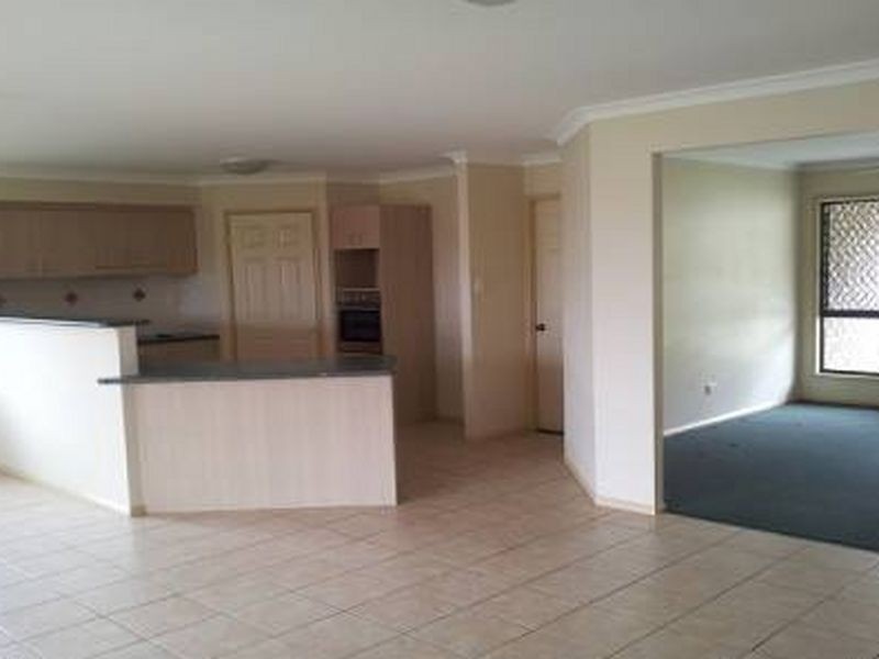 7 Regency Crescent, Moggill QLD 4070