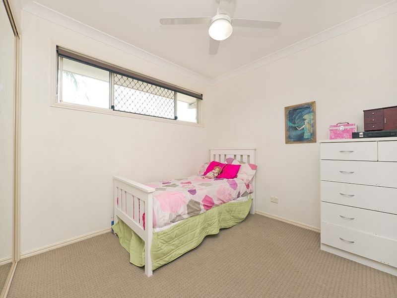 16 Campbell Crescent, Bellbowrie QLD 4070