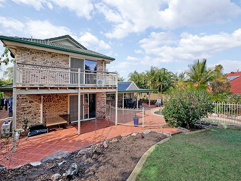 16 Campbell Crescent, Bellbowrie QLD 4070