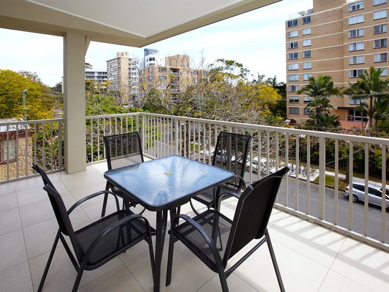 9/119 Macquarie Street, St Lucia QLD 4067