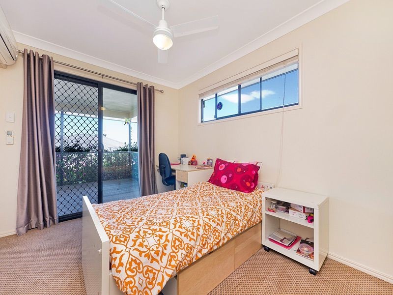 84 Beaufort Crescent, Moggill QLD 4070